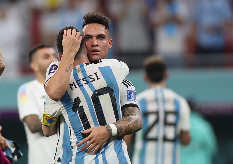Lautaro Martínez et Romelu Lukaku dans la même situation à la Coupe du monde